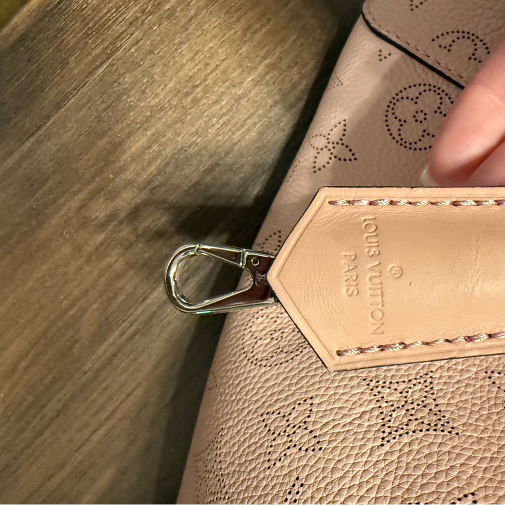 Louis Vuitton Hina PM Handbag Mahina Magnolia - Picture 5 of 5